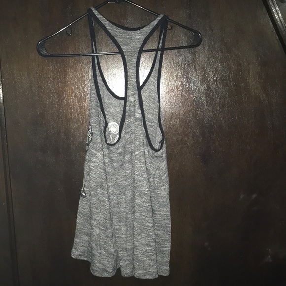 Grey tank with lace appliqué - Picture 2 of 2